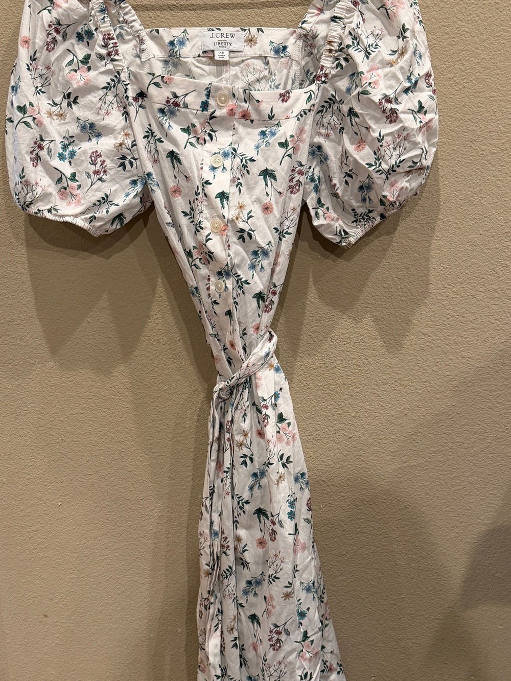 NWT J. Crew White Floral Puff Sleeve Button-Front Top